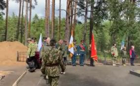 В Выборгском районе поисковики обнаружили фрагменты амуниции, снаряжений и личные вещи бойцов Красной армии