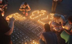 В Енакиево зажгли свечи в память о погибших детях