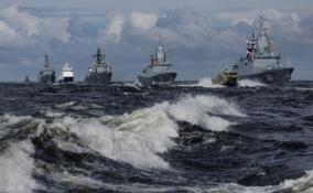 Главный военно-морской парад России завершился в Петербурге — фото
