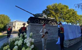 В Ивангороде открыли памятник советскому танку Т-34