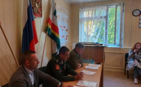 Михаил Ильин ответил на вопросы родственников мобилизованных мужчин в Тосно