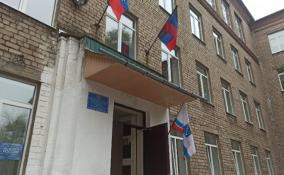 Отремонтированные школу и детсад в Енакиево проверил Виталий Хоценко