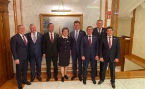 Александр Дрозденко прибыл в Сургут для обсуждения перспектив развития предприятия КИНЕФ