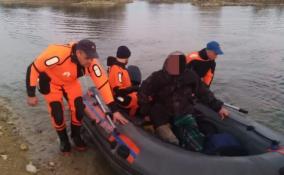 Спасатели Ленобласти эвакуировали с Борницкого карьера мужчину, повредившего ногу