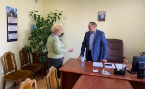 Депутат Сергей Яхнюк выслушал жалобы жителей Ленобласти