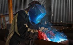Вагоностроительный завод в Тихвине нуждается в 1,5 тысячах новых сотрудников