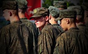 Жители Ленобласти и психологи одобрили введение в школах начальной военной подготовки